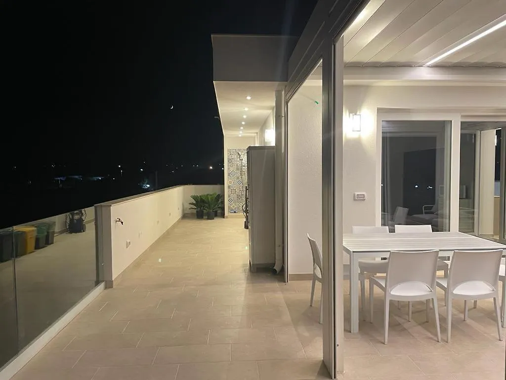 Il San Carlo - Suite Avola 0*,